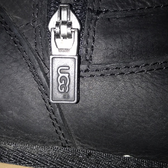 🎉HP🎉Black Uggs - Picture 7 of 7